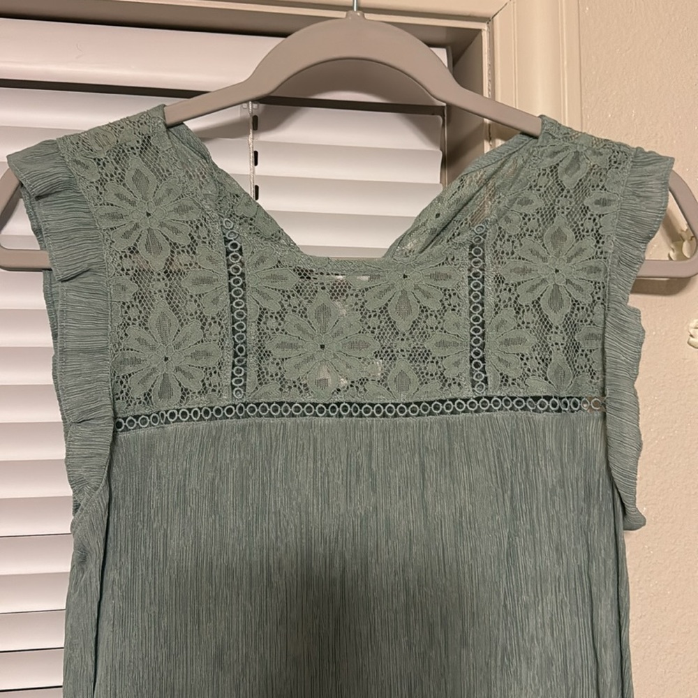 Ladies Top - Picture 3 of 4